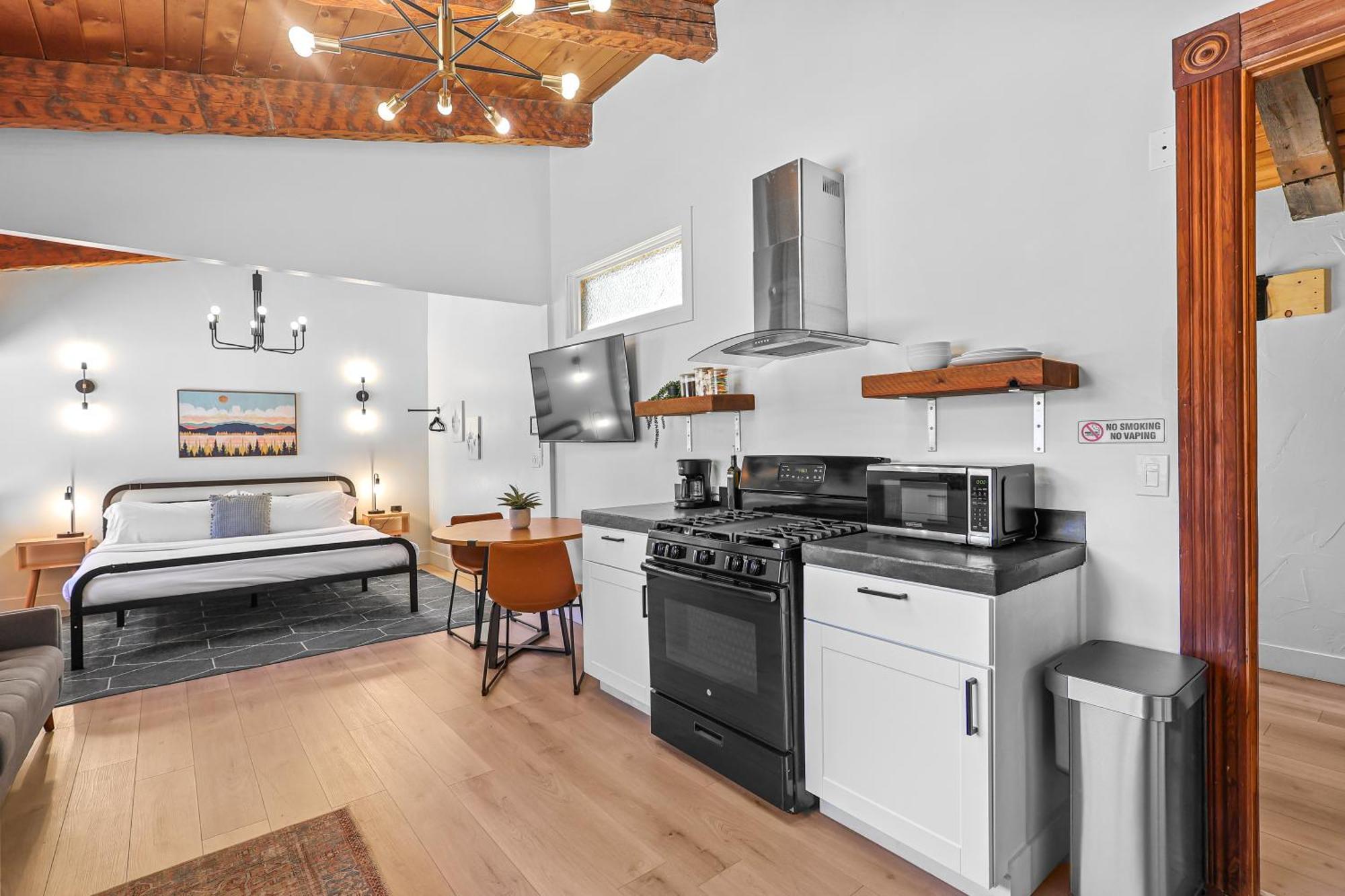 Basecamp Lodge Mount Shasta Δωμάτιο φωτογραφία