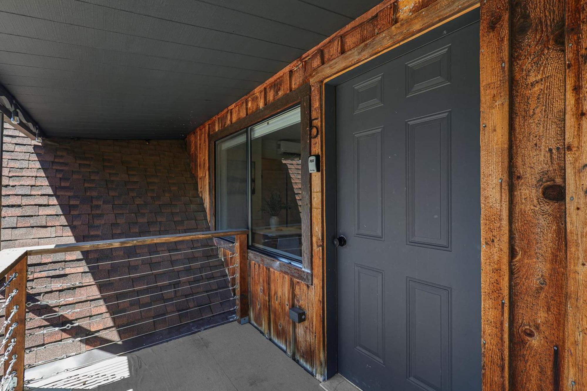 Basecamp Lodge Mount Shasta Δωμάτιο φωτογραφία