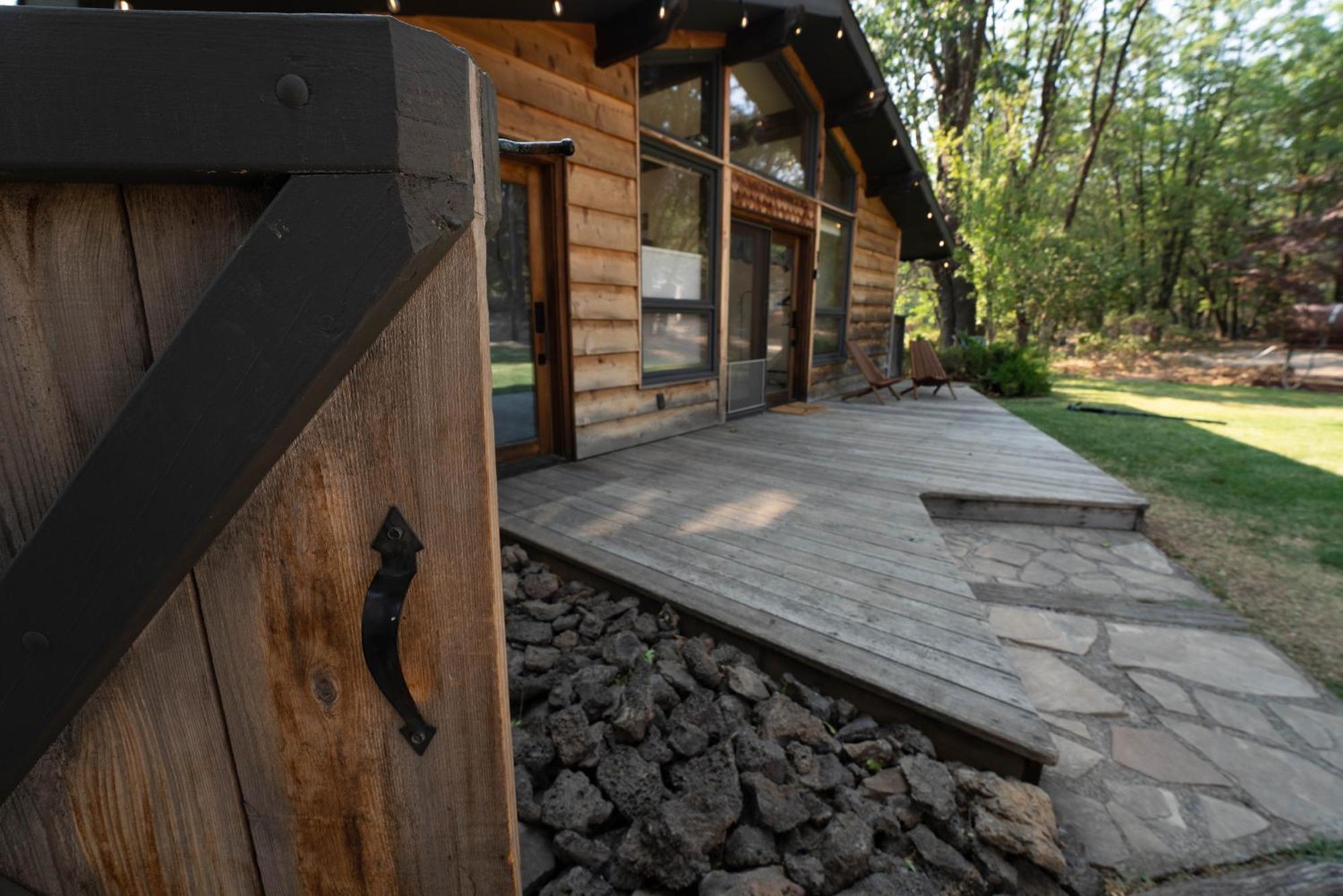Basecamp Lodge Mount Shasta Δωμάτιο φωτογραφία