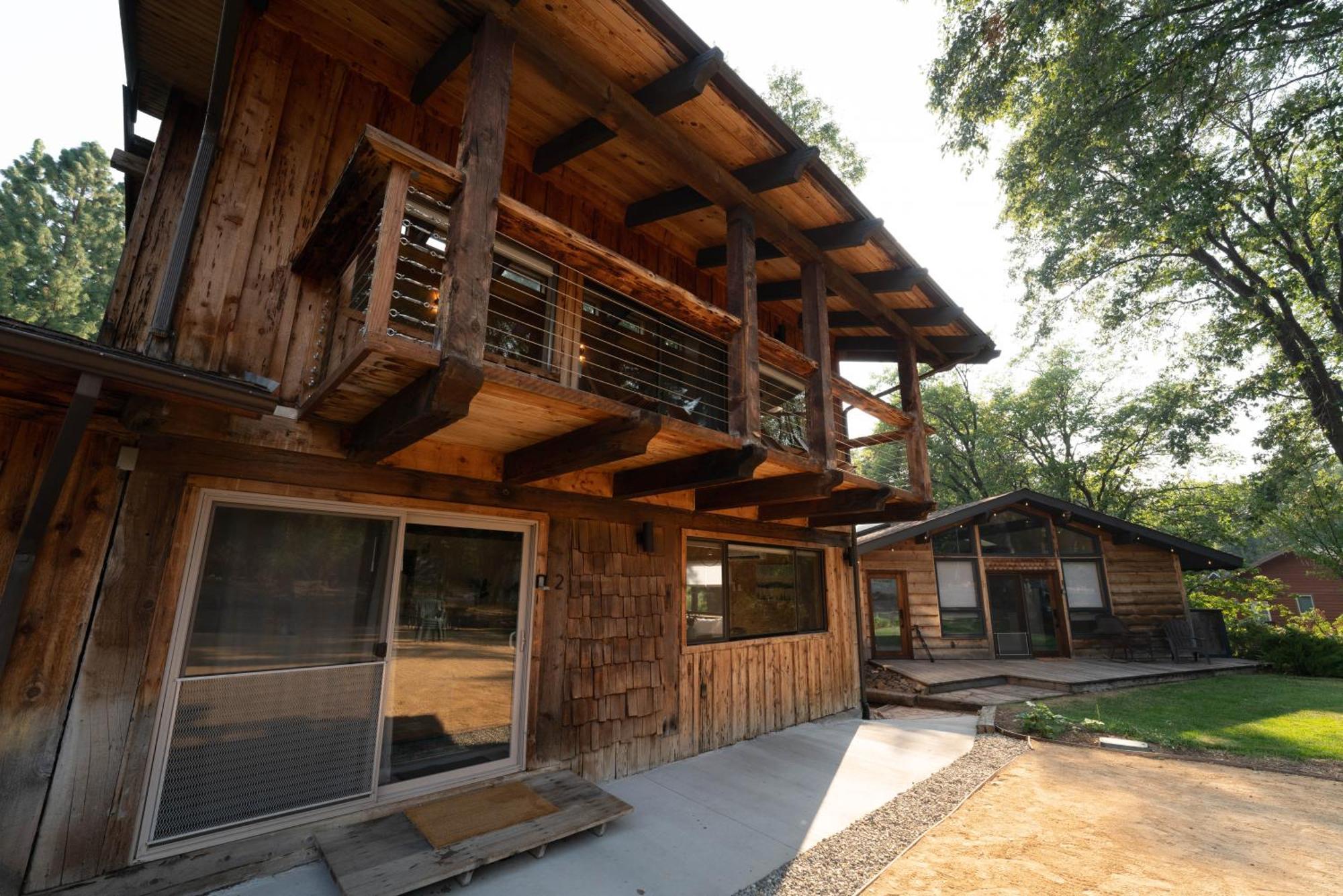 Basecamp Lodge Mount Shasta Εξωτερικό φωτογραφία