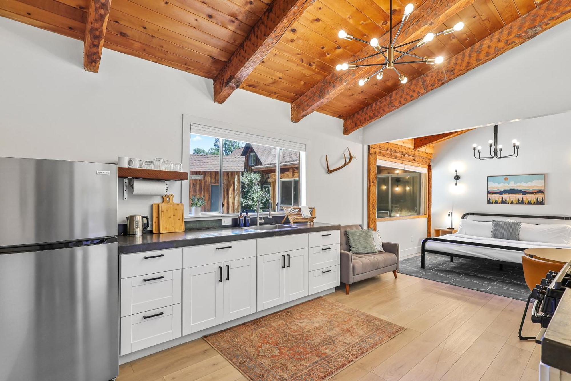 Basecamp Lodge Mount Shasta Εξωτερικό φωτογραφία